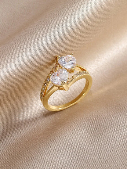 Adeline – Romantic layered design with luminous sparkle