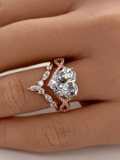 Rosalia – Rose-gold double ring set with timeless elegance