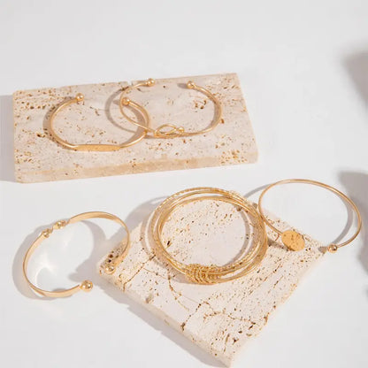The Elegance Golden Knot Bracelet Set